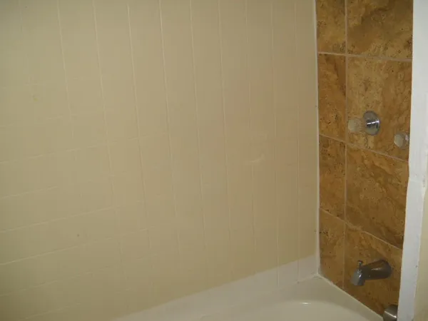 $124,900 | 145 East Farmer Avenue, Independence, MO 64050