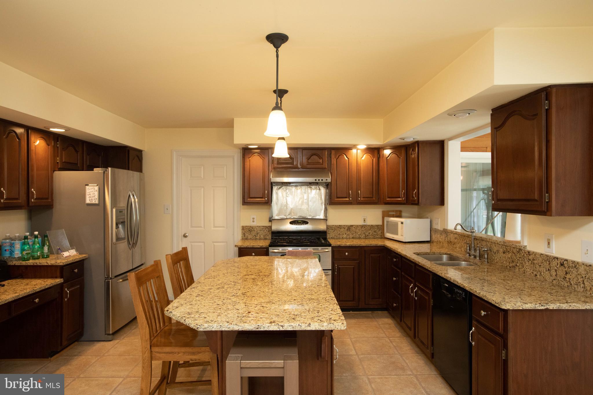 17107 Campbell Farm Road Poolesville, MD 20837 - Photo 13 of 39