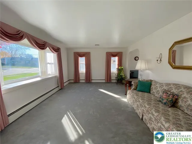 $374,900 | 150 Cherry Street, Hellertown, PA 18055