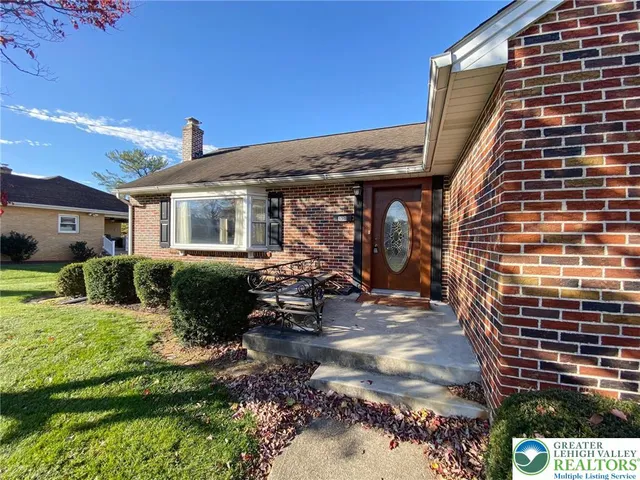 $374,900 | 150 Cherry Street, Hellertown, PA 18055