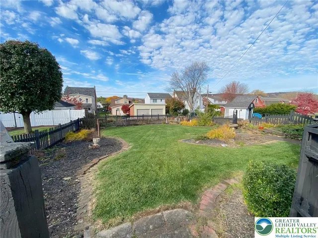 $374,900 | 150 Cherry Street, Hellertown, PA 18055