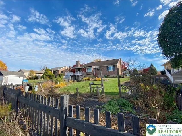 $374,900 | 150 Cherry Street, Hellertown, PA 18055