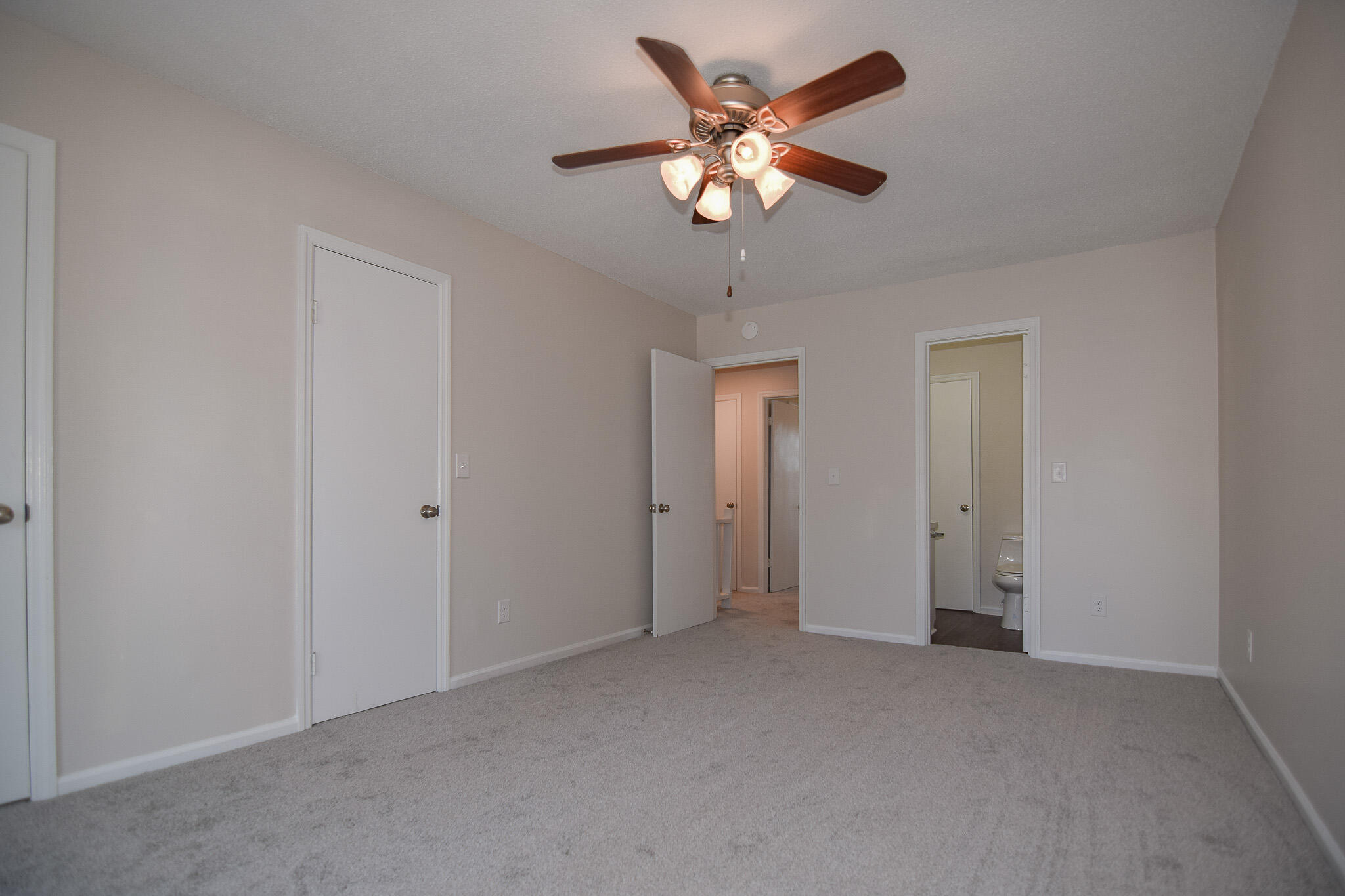 7666 Hunters Ridge Lane North Charleston, SC 29420 - Photo 7 of 13 7666 Hunters Ridge -03