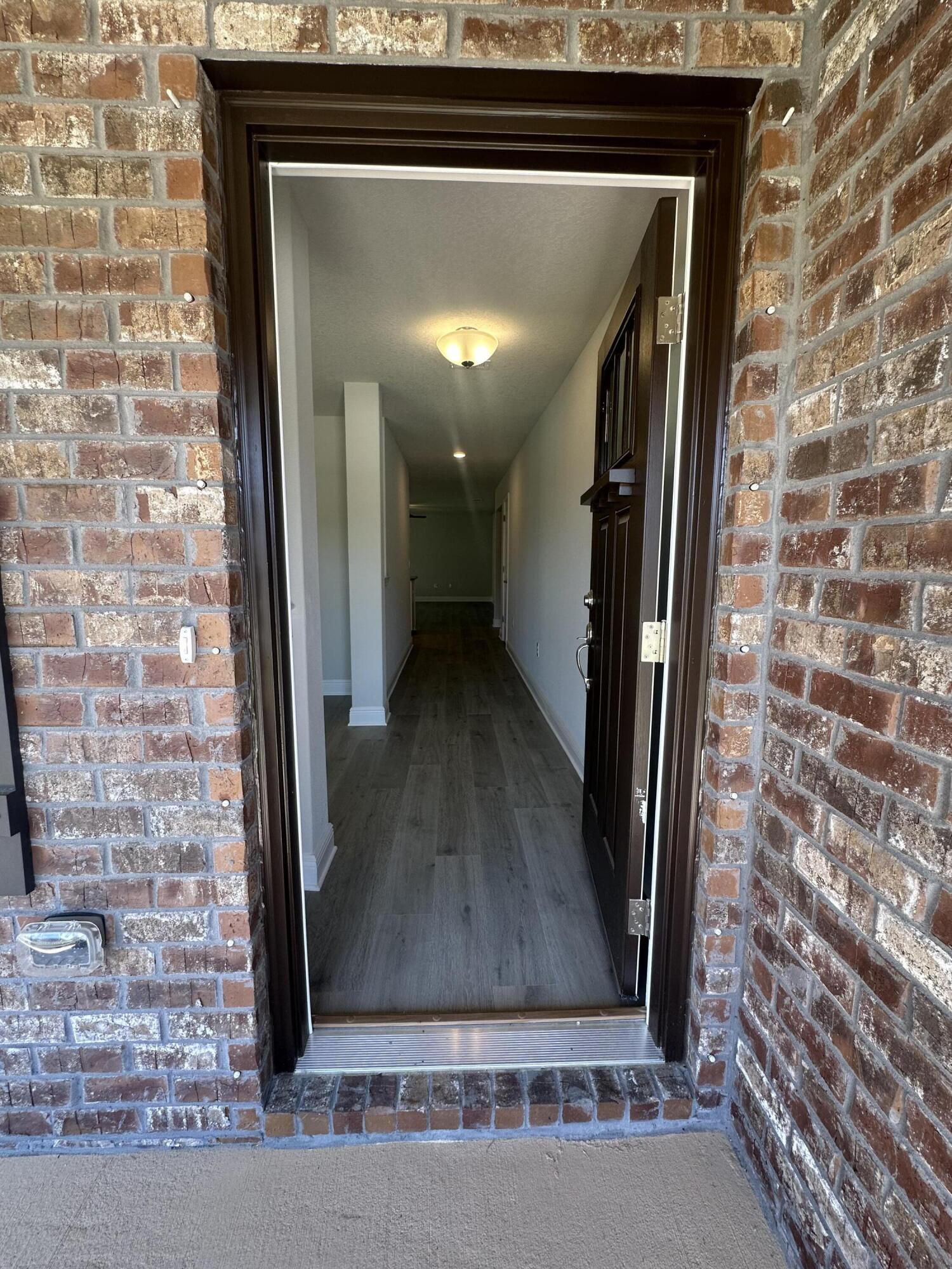 183 Ridgeway Circle Crestview, FL 32536 - Photo 4 of 28 a view of entryway