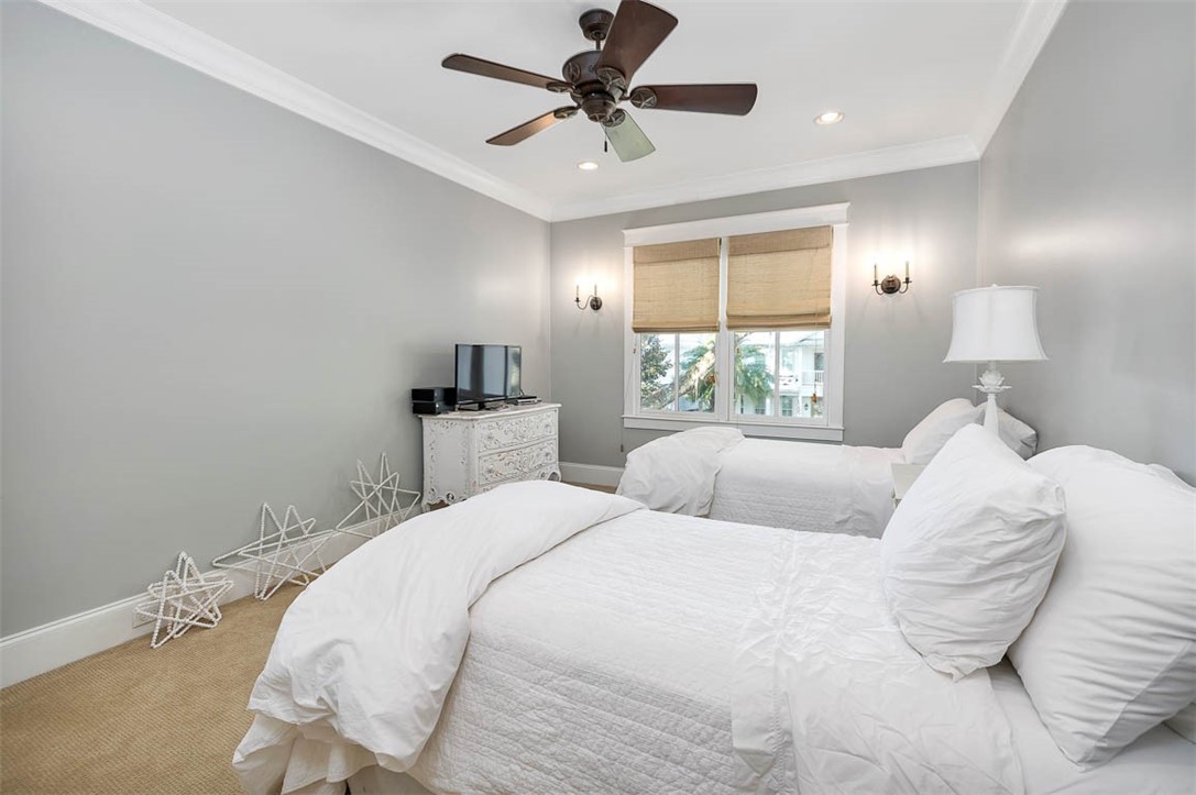 1030 Village Oaks Lane St. Simons Island, GA 31522 - Photo 24 of 33