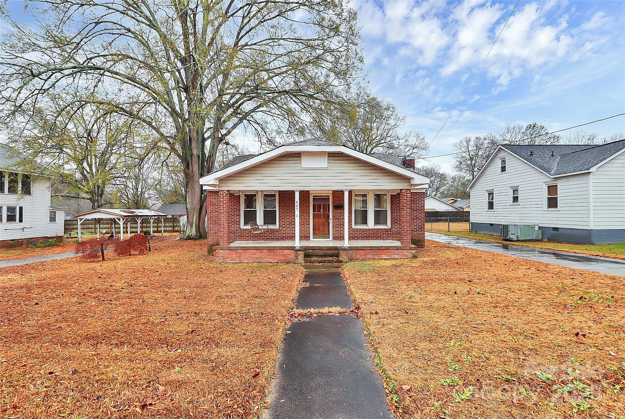 407 West Phifer Street Monroe, NC 28110 - Photo 5 of 30