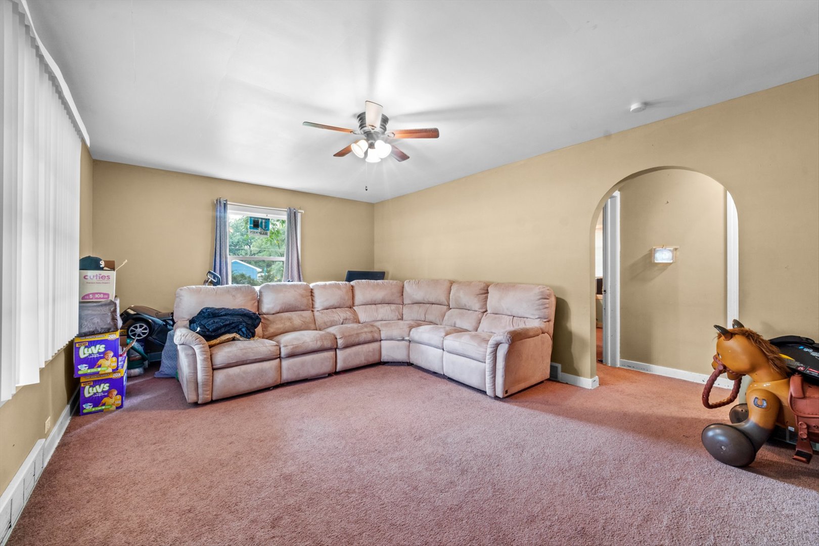 612 North Randall Road Aurora, IL 60506 - Photo 5 of 23 Gallery Image 5