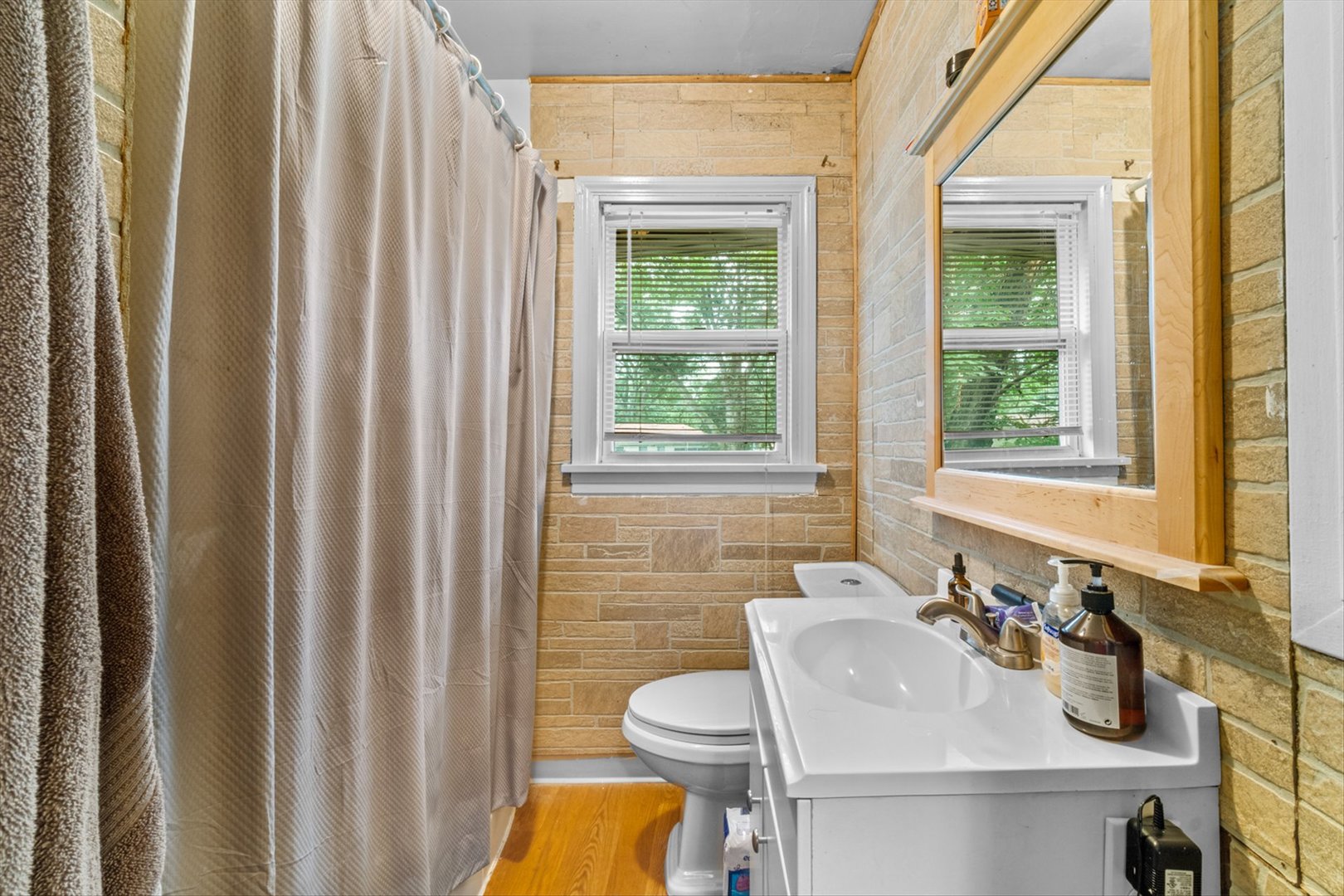 612 North Randall Road Aurora, IL 60506 - Photo 10 of 23 Gallery Image 10