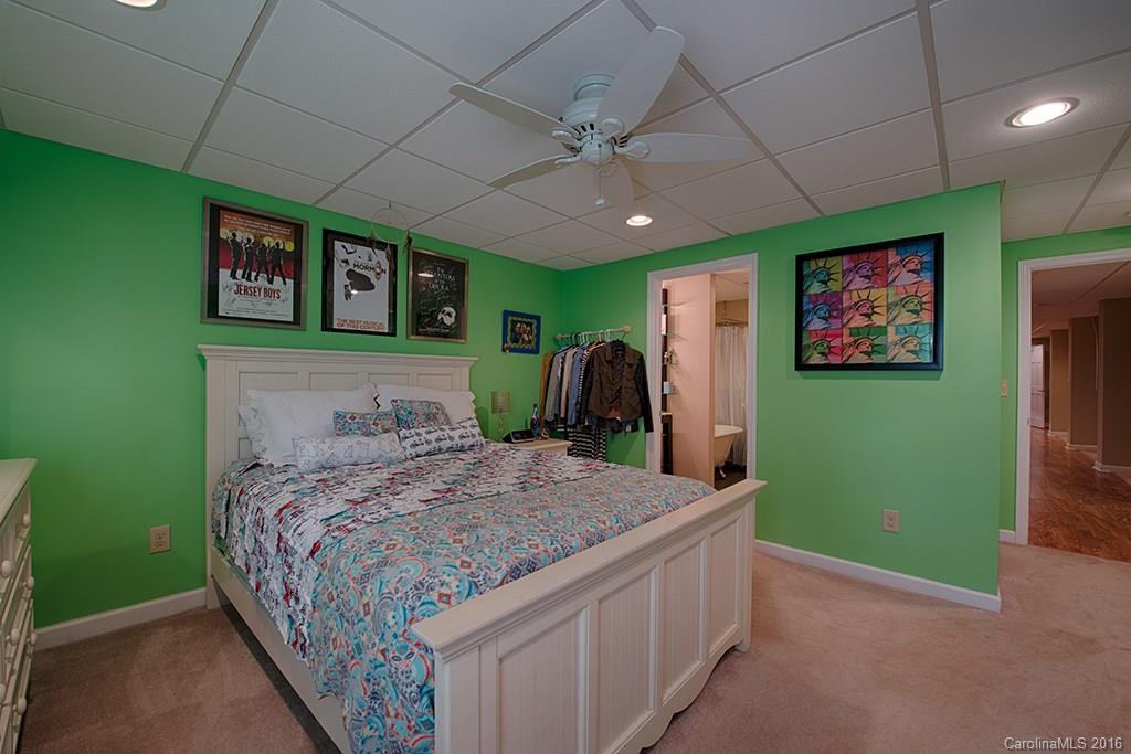 190 River Point Road Canton, NC 28716 - Photo 18 of 24 Gallery Image 18
