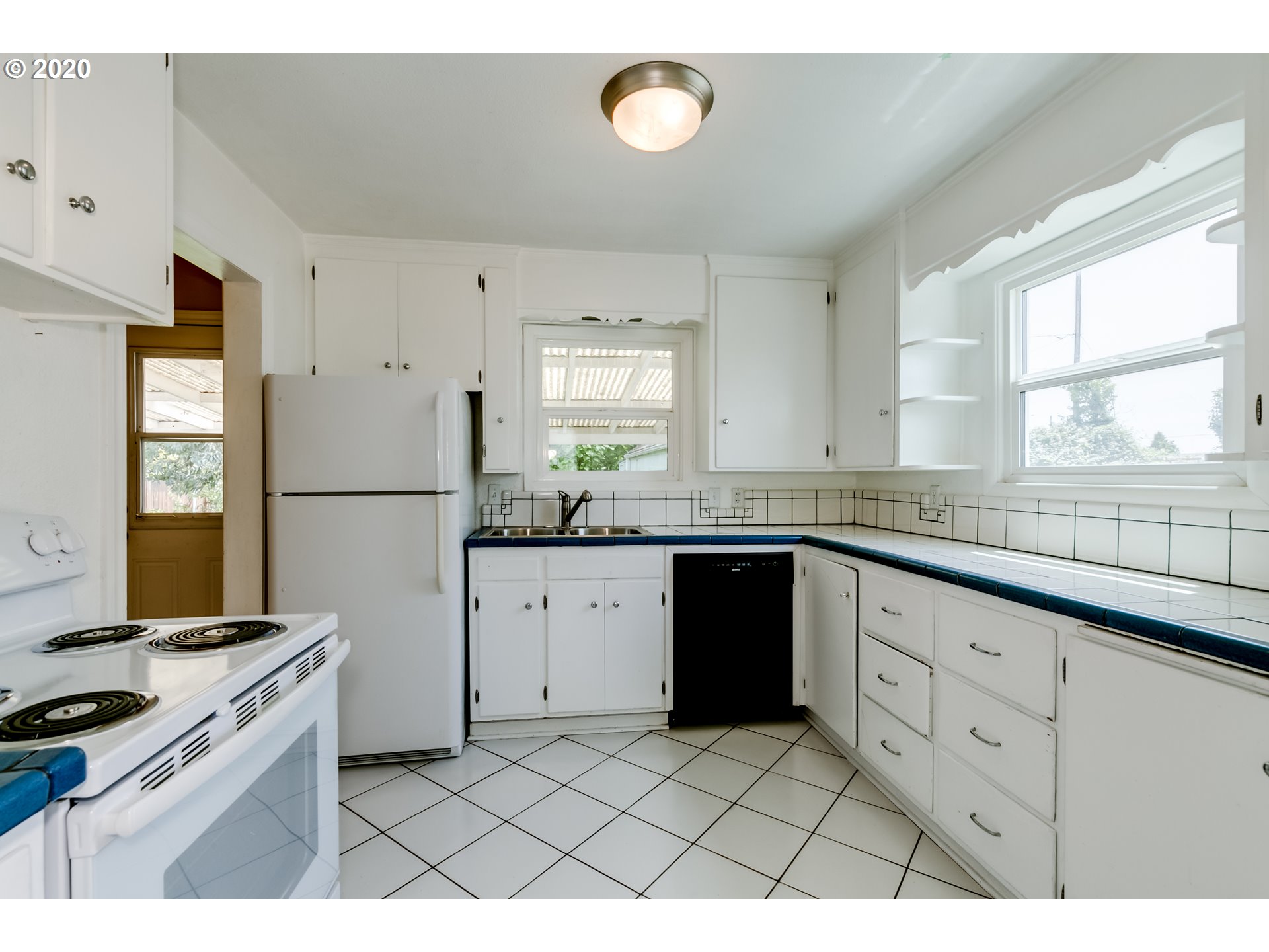 275 Maple Street Eugene, OR 97402 - Photo 11 of 32 Gallery Image 11