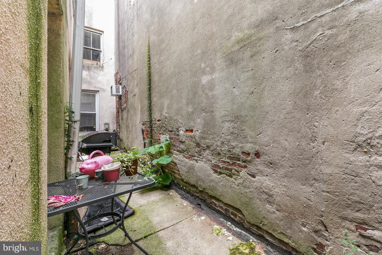 802 South 4th Street, Unit 1 Philadelphia, PA 19147 - Photo 13 of 15