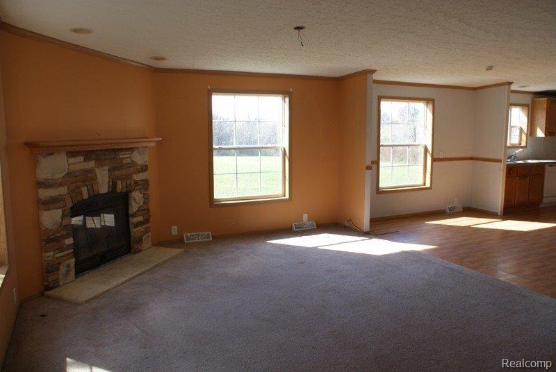 3828 Peters Road Columbiaville, MI 48421 - Photo 5 of 23 DSC05072