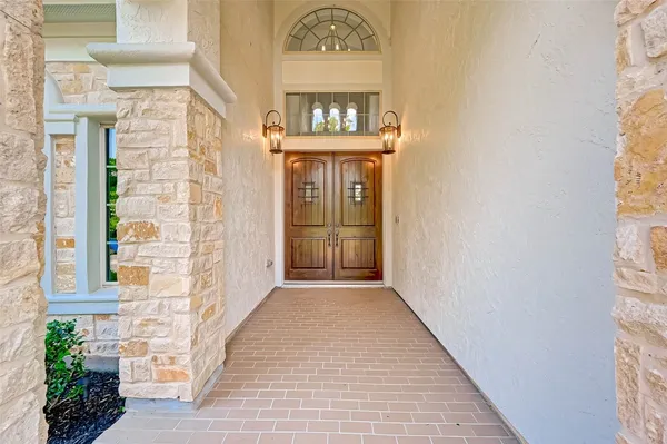 a view of a entryway of a house