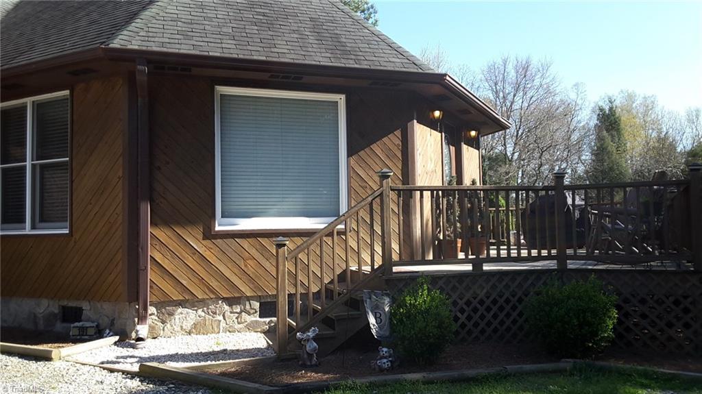 1472 Light Road Thomasville, NC 27360 - Photo 20 of 30