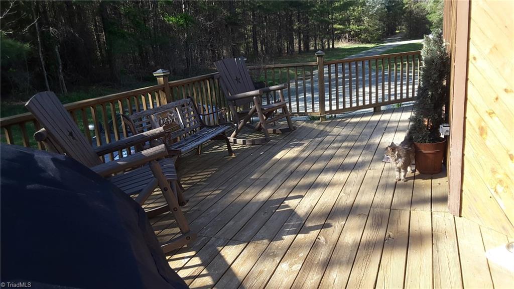 1472 Light Road Thomasville, NC 27360 - Photo 22 of 30