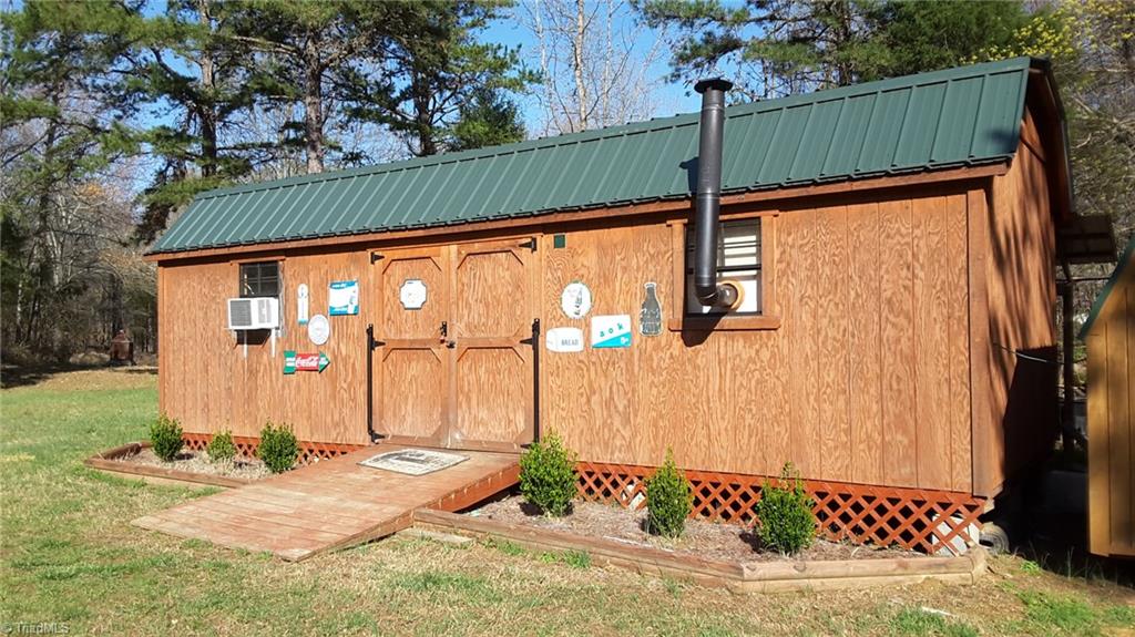 1472 Light Road Thomasville, NC 27360 - Photo 26 of 30