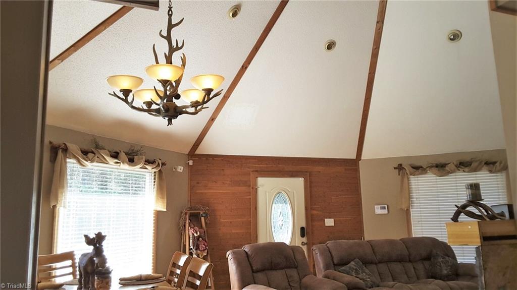 1472 Light Road Thomasville, NC 27360 - Photo 7 of 30
