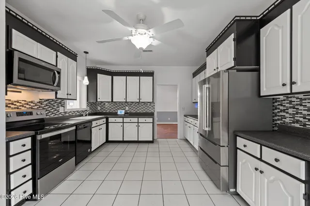 $510,000 | 2462 Highway 24, Beulaville, NC 28518