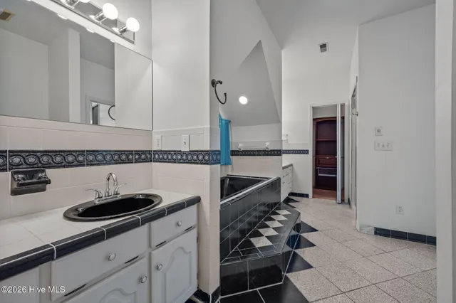 $510,000 | 2462 Highway 24, Beulaville, NC 28518