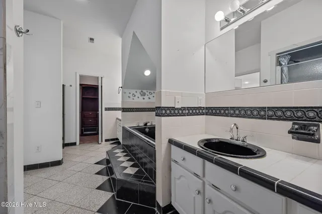 $510,000 | 2462 Highway 24, Beulaville, NC 28518