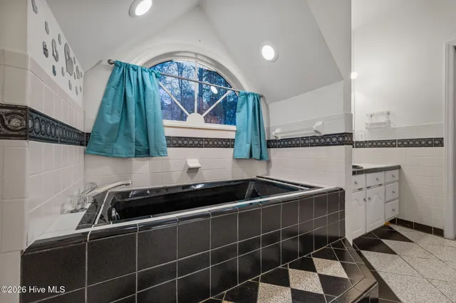 $510,000 | 2462 Highway 24, Beulaville, NC 28518