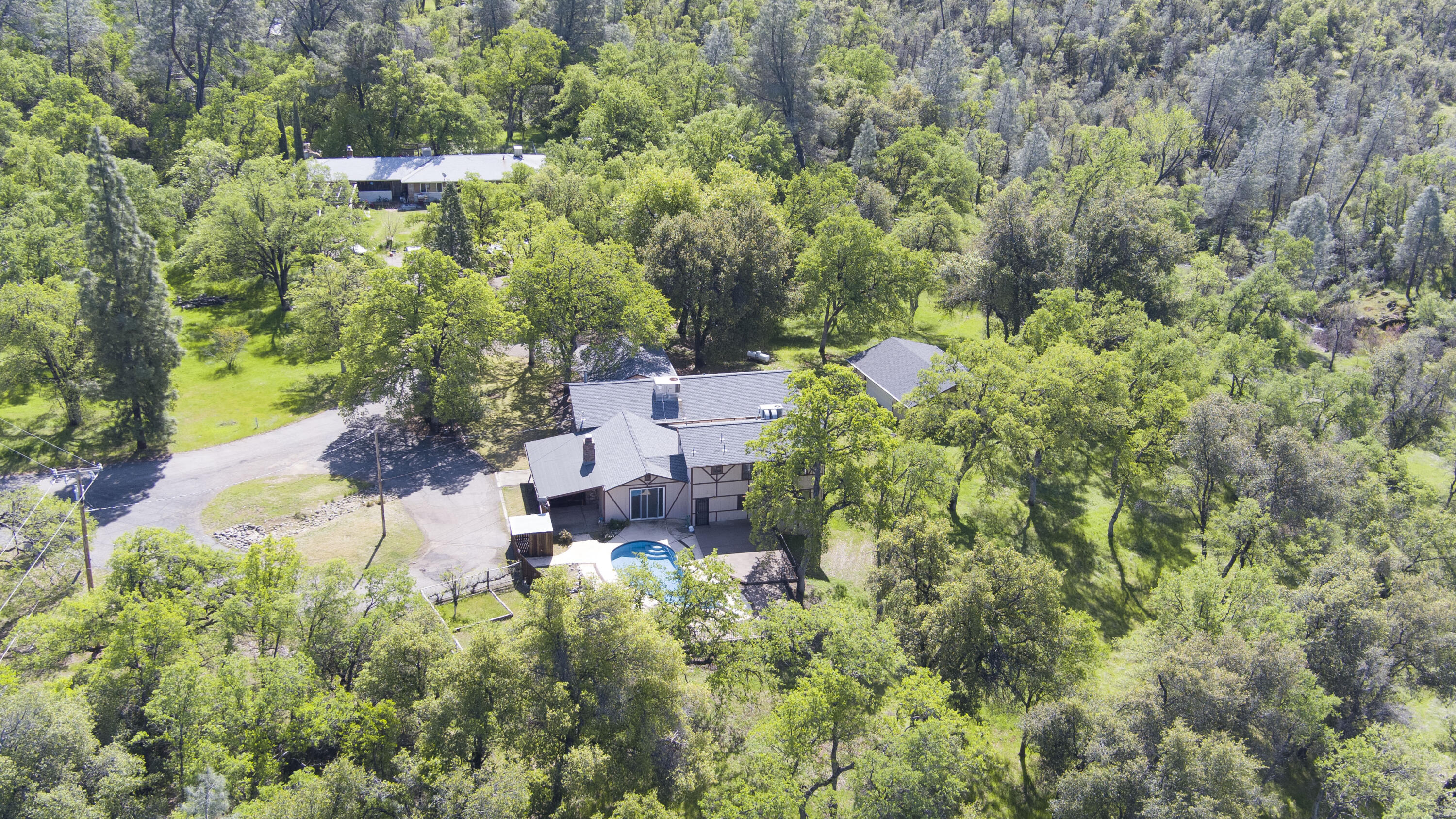 16588 Stanislaus Drive Redding, CA 96001 - Photo 49 of 53 OverViewFromWest