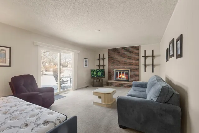 $469,000 | 634 Pompano Lane, Palatine, IL 60074