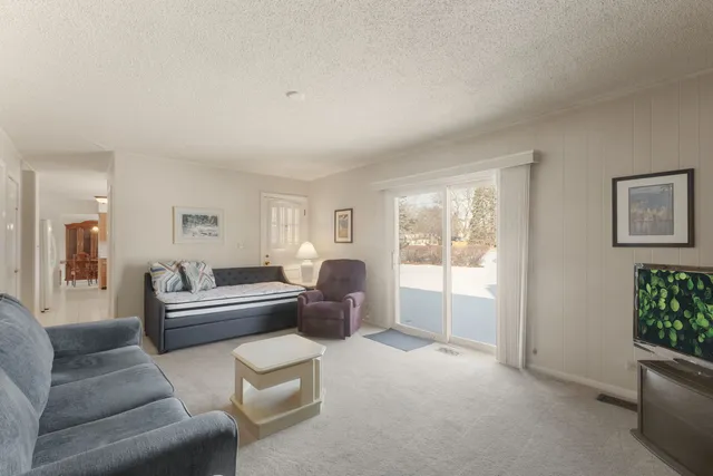 $469,000 | 634 Pompano Lane, Palatine, IL 60074