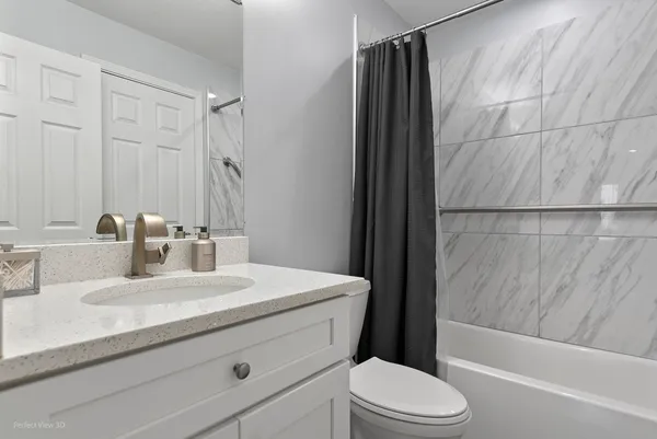 $269,000 | 5218 Willow Court, Gurnee, IL 60031
