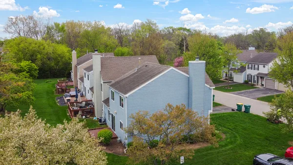 $269,000 | 5218 Willow Court, Gurnee, IL 60031