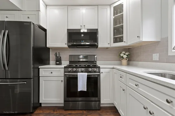 $269,000 | 5218 Willow Court, Gurnee, IL 60031