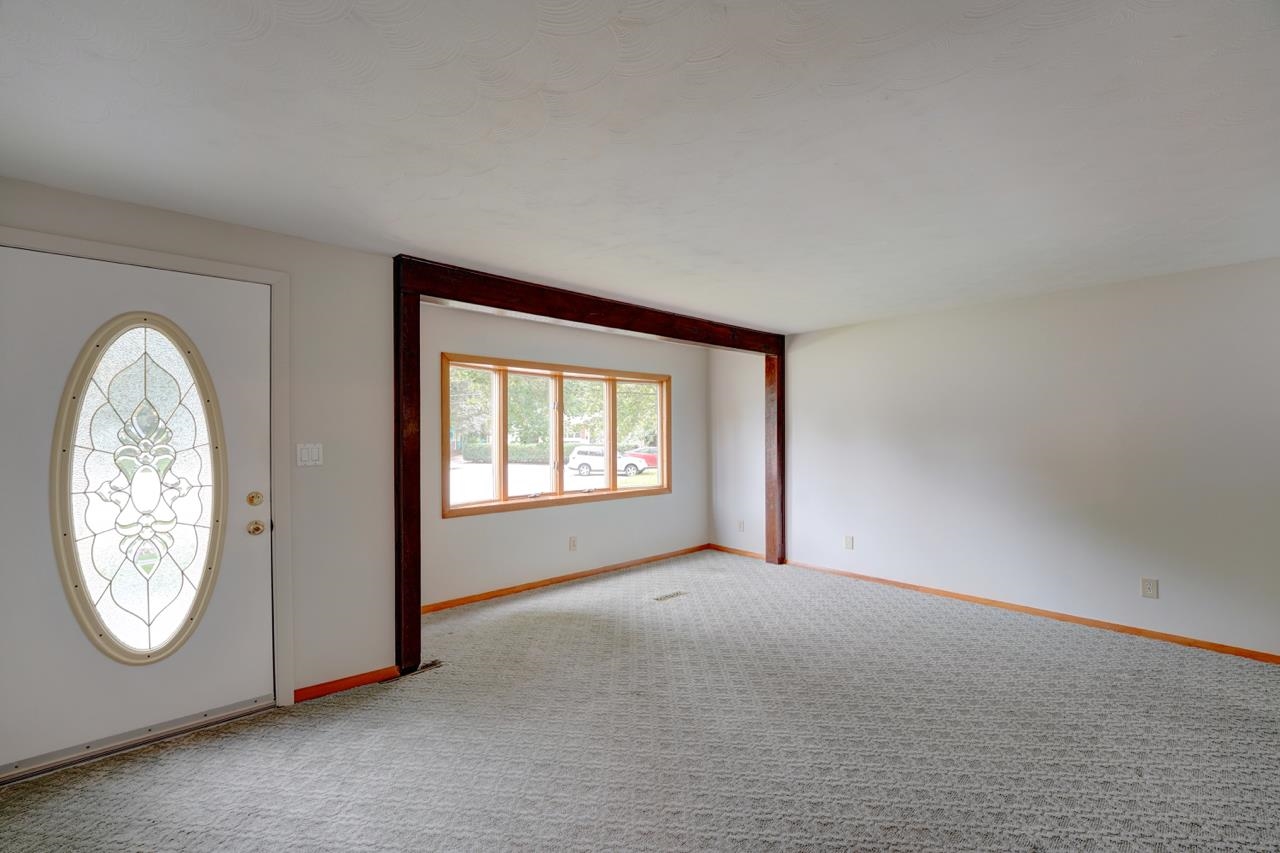 22 Sewall Road Portsmouth, NH 03801 - Photo 14 of 23