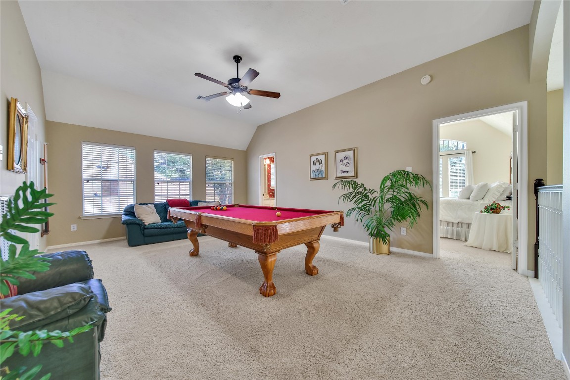 3622 Chessnut Glen Drive Spring, TX 77388 - Photo 23 of 38 a room with furniture and a potted plant