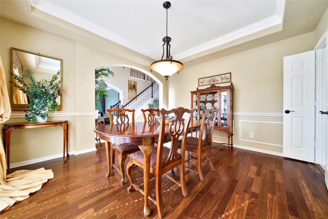 3622 Chessnut Glen Drive Spring, TX 77388 - Photo 4 of 38 a dining room with furniture window entryway and wooden floor