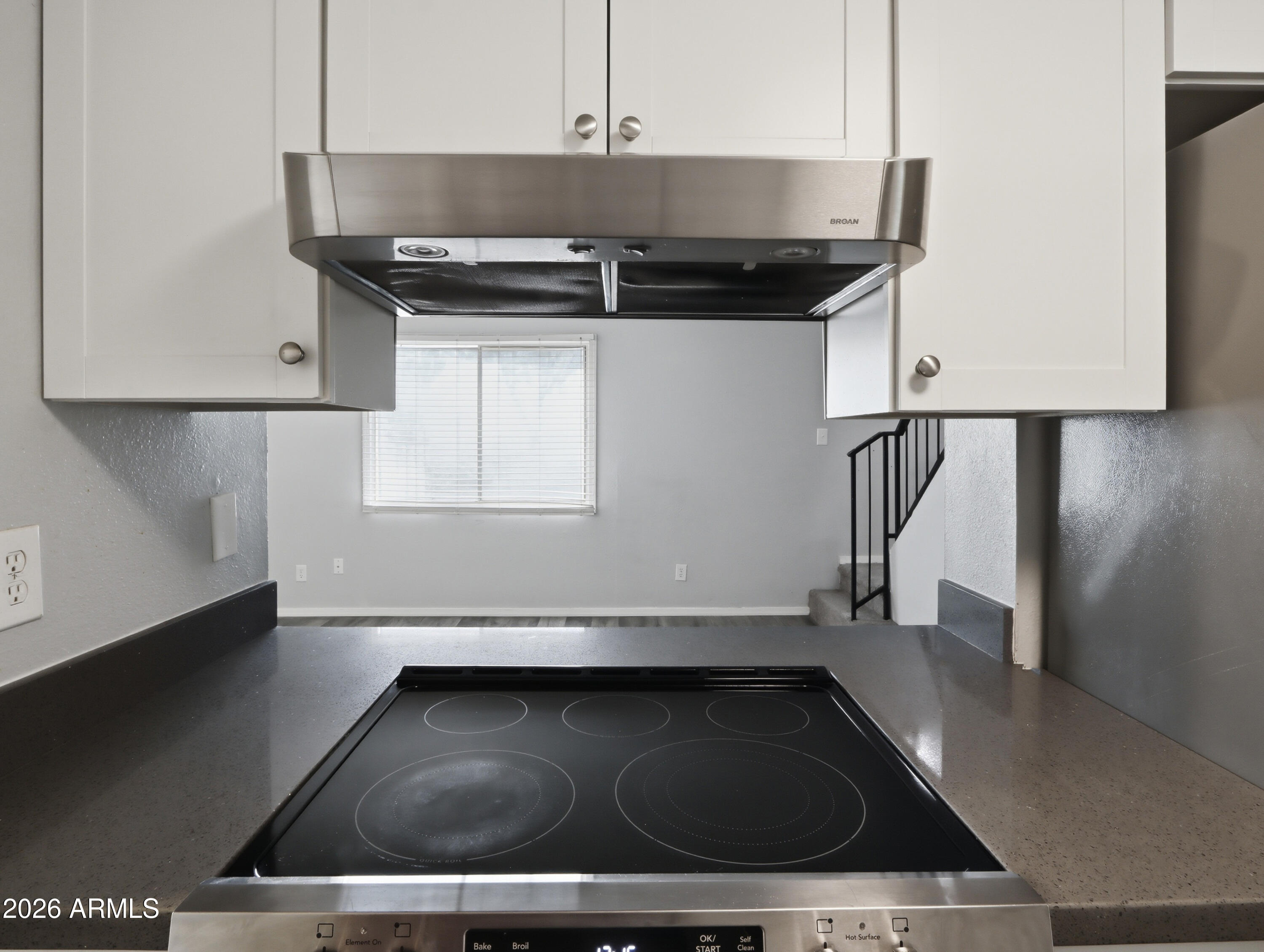 4051 West Palomino Road Phoenix, AZ 85019 - Photo 10 of 29 Palomino00008