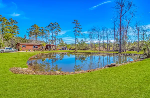 $295,000 | 81 Silver Pond Lane, Hemingway, SC 29554