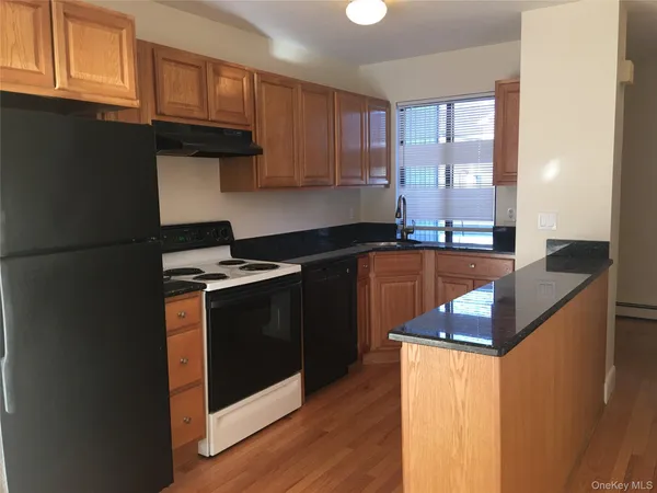 $4,300 | 57 Sagamore Hill Drive, Unit A, Port Washington, NY 11050