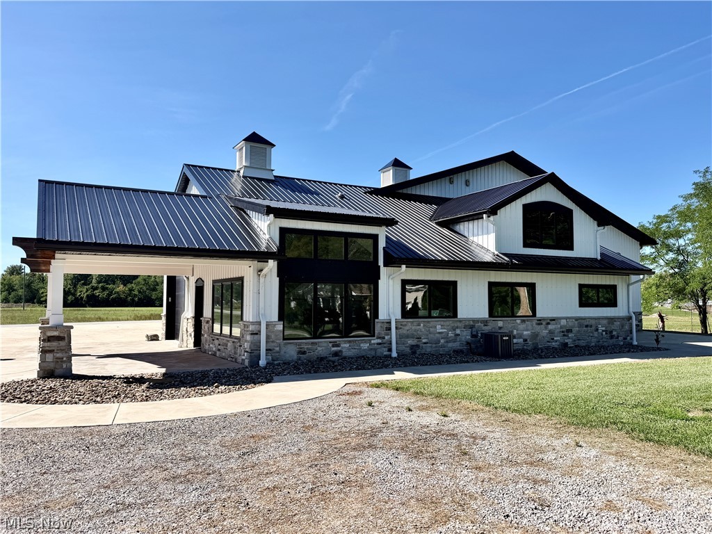 1180 North County Line Road Geneva, OH 44041 - Photo 2 of 22 Gallery Image 2