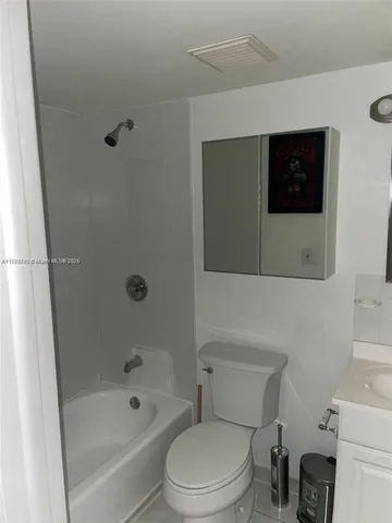 $195,000 | 546 Southwest 1st Street, Unit 611, Miami, FL 33130