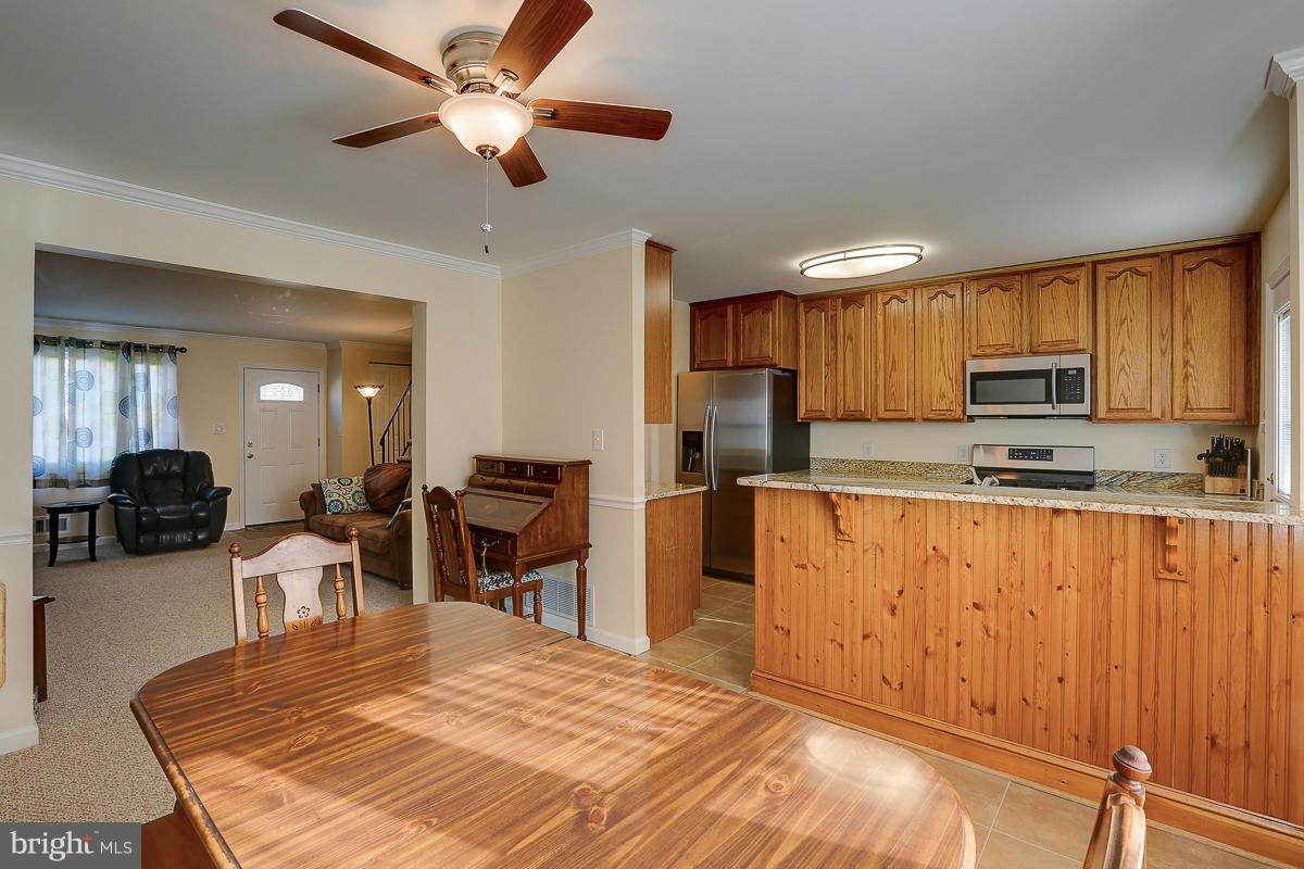5669 Leiden Road Baltimore, MD 21206 - Photo 12 of 27 Dining Room