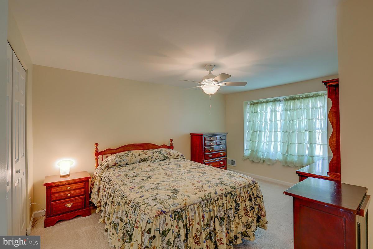 5669 Leiden Road Baltimore, MD 21206 - Photo 24 of 27 Bedroom