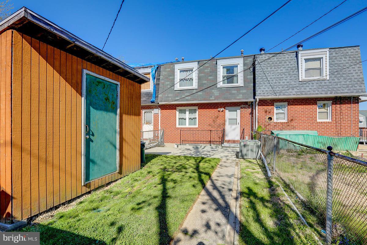 5669 Leiden Road Baltimore, MD 21206 - Photo 27 of 27 Exterior (Rear)