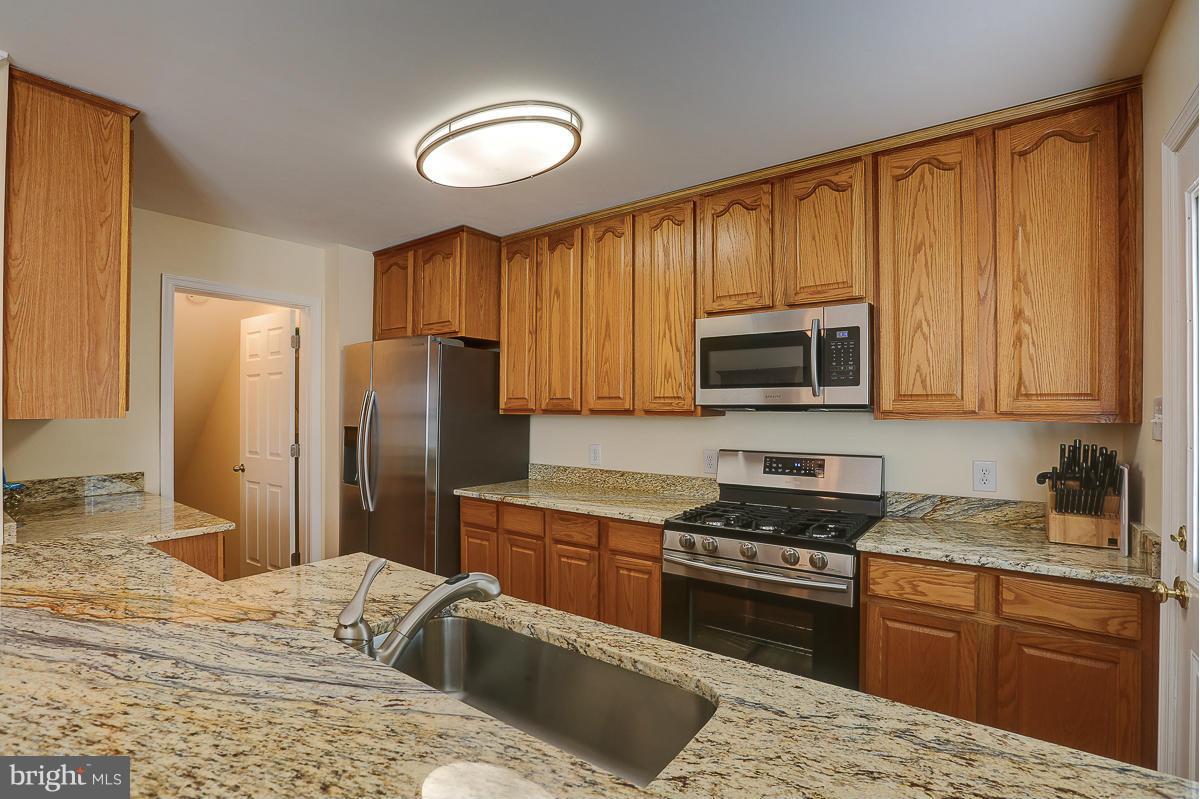 5669 Leiden Road Baltimore, MD 21206 - Photo 8 of 27 Kitchen
