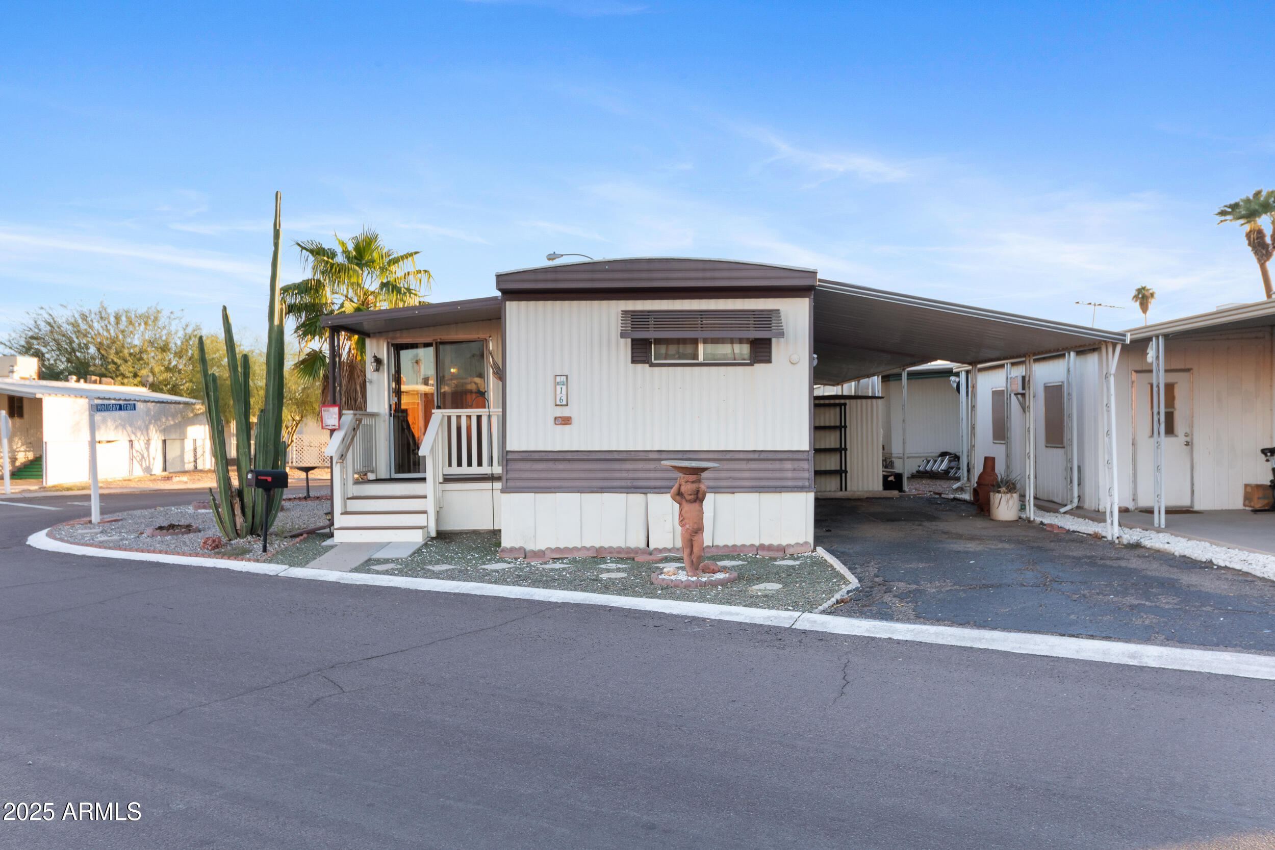 701 South Dobson Road, Unit 16 Mesa, AZ 85202 - Photo 5 of 55 a house with a outdoor space