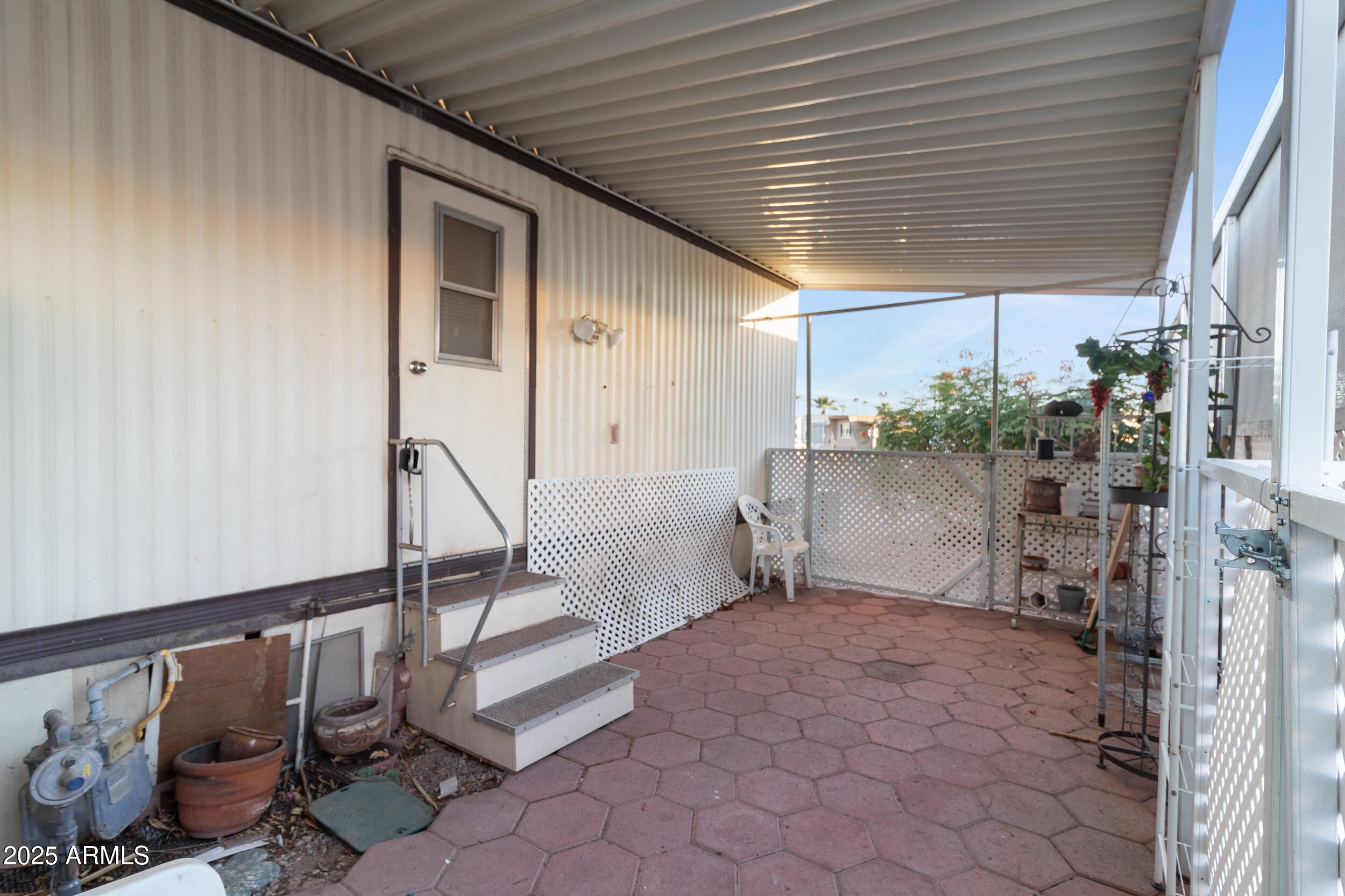 701 South Dobson Road, Unit 16 Mesa, AZ 85202 - Photo 52 of 55 a room with gym equipment