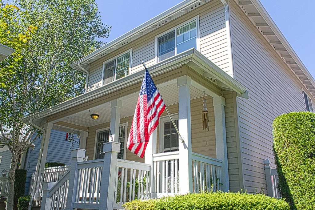 1436 Rooklidge Street DuPont, WA 98327 - Photo 1 of 24 Gallery Image 1