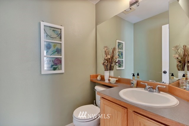 1436 Rooklidge Street DuPont, WA 98327 - Photo 12 of 24 Gallery Image 12