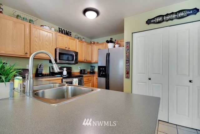 1436 Rooklidge Street DuPont, WA 98327 - Photo 9 of 24 Gallery Image 9