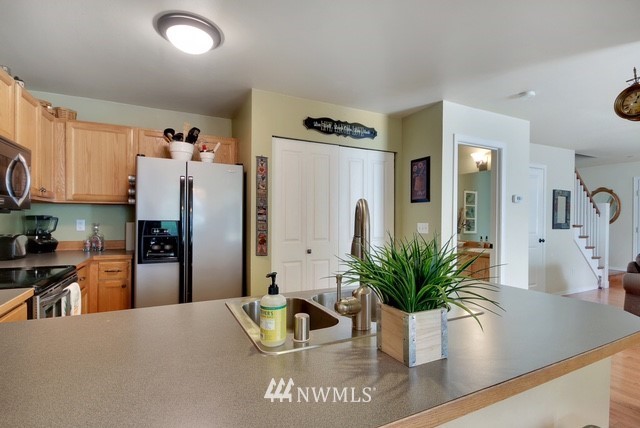 1436 Rooklidge Street DuPont, WA 98327 - Photo 10 of 24 Gallery Image 10