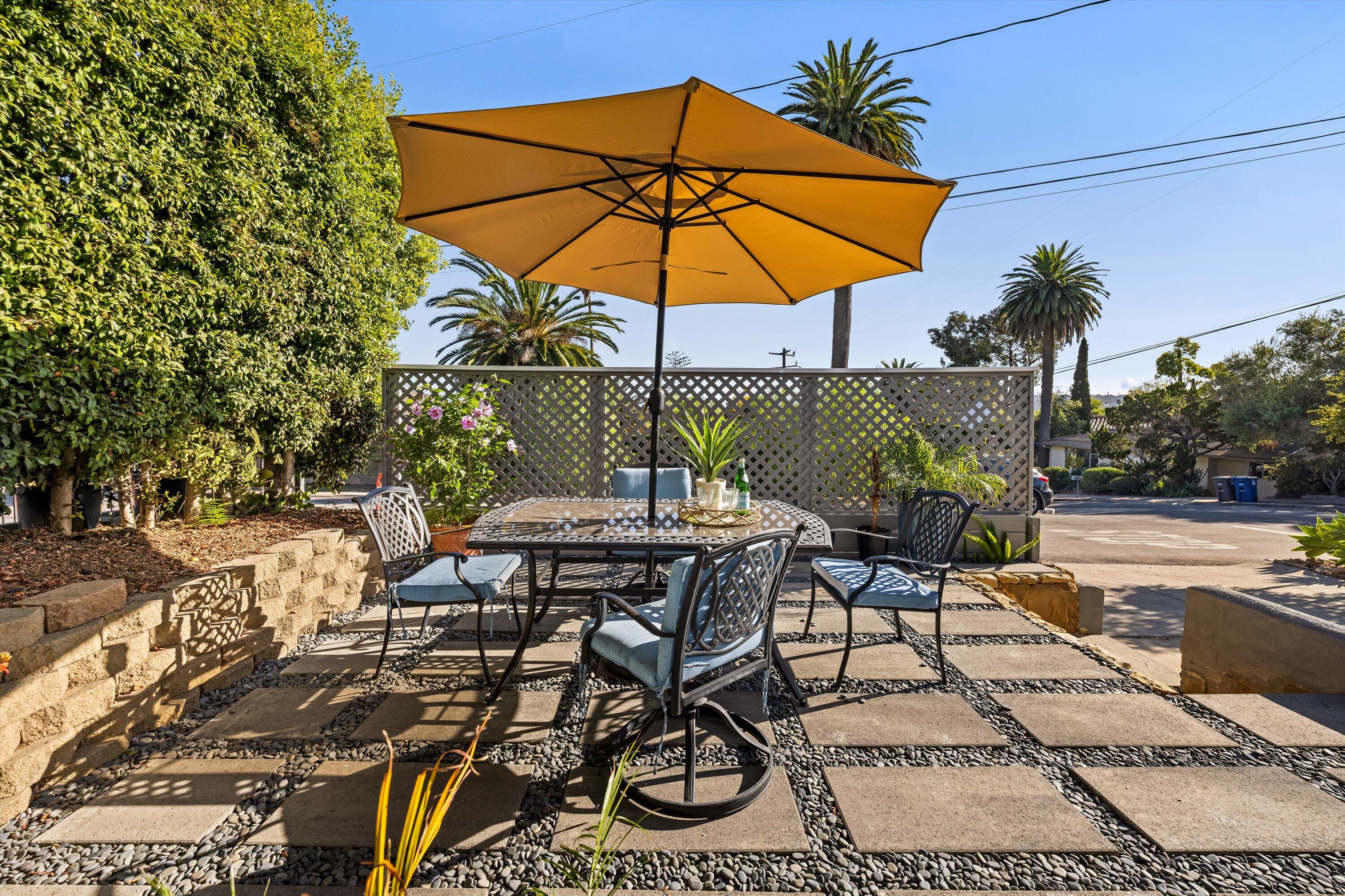1418 Alta Vista Road, Unit A Santa Barbara, CA 93103 - Photo 27 of 33 Patio